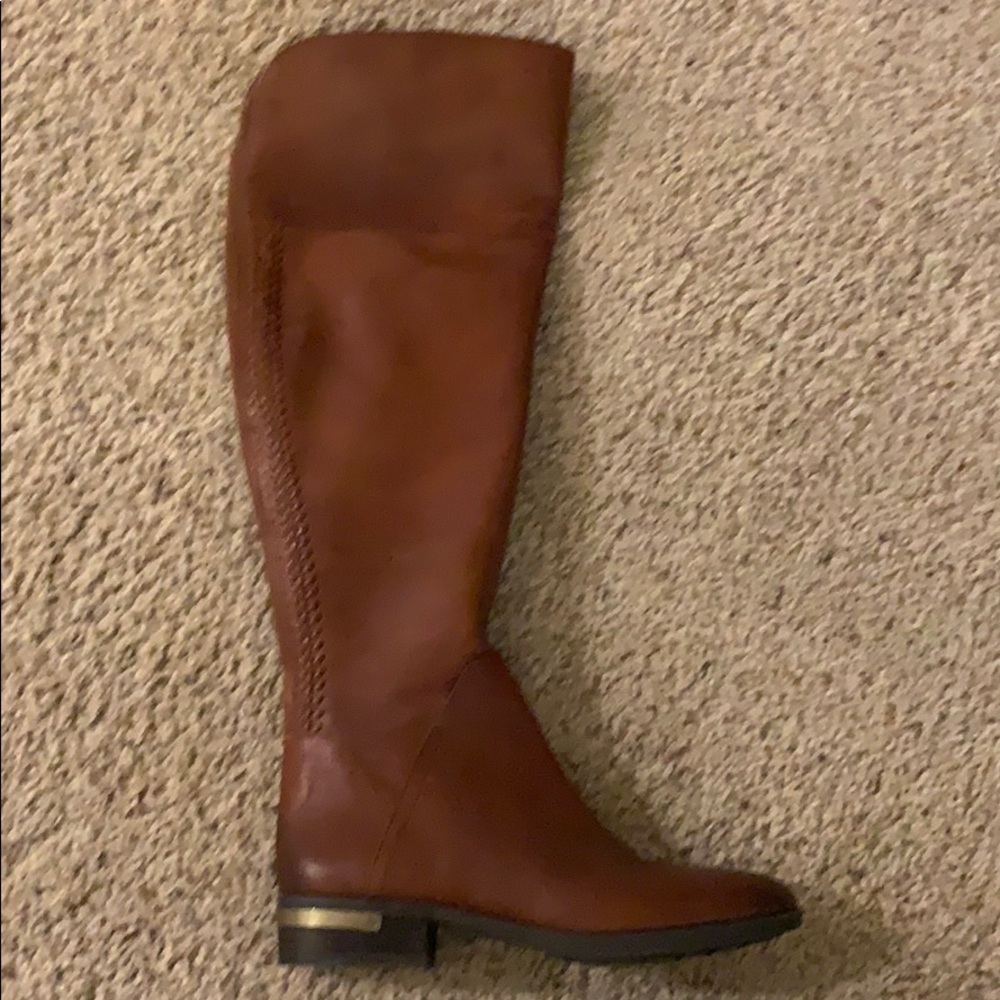NIB Vince Camuto Tiding Boots